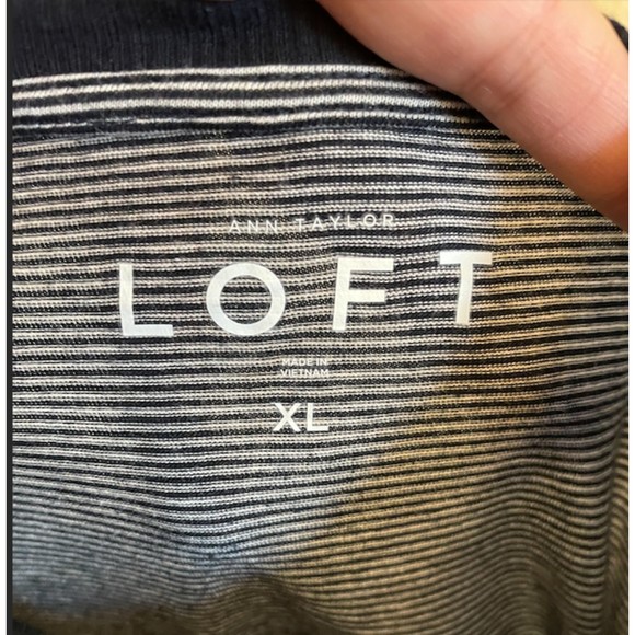 Loft  Navy and White Striped Long Sleeve T Shirt Sz XL - Picture 4 of 5